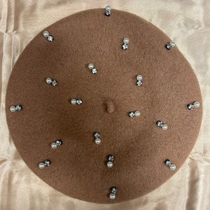 Camel beret from France